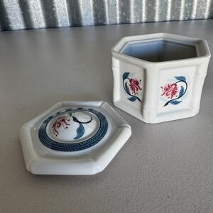 VTG Elizabeth Arden Royal Pavilion Brighton Porcelain Trinket Box Japan Hexagon